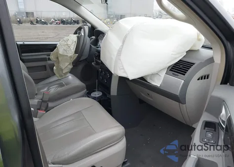 2009 Dodge Grand Caravan Sxt from USA, damaged, VIN 2D8HN54X79R660288